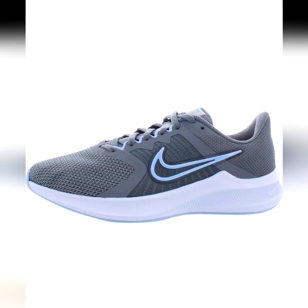 Nike Downshifter 11 Women's grey sneakers size 9.5